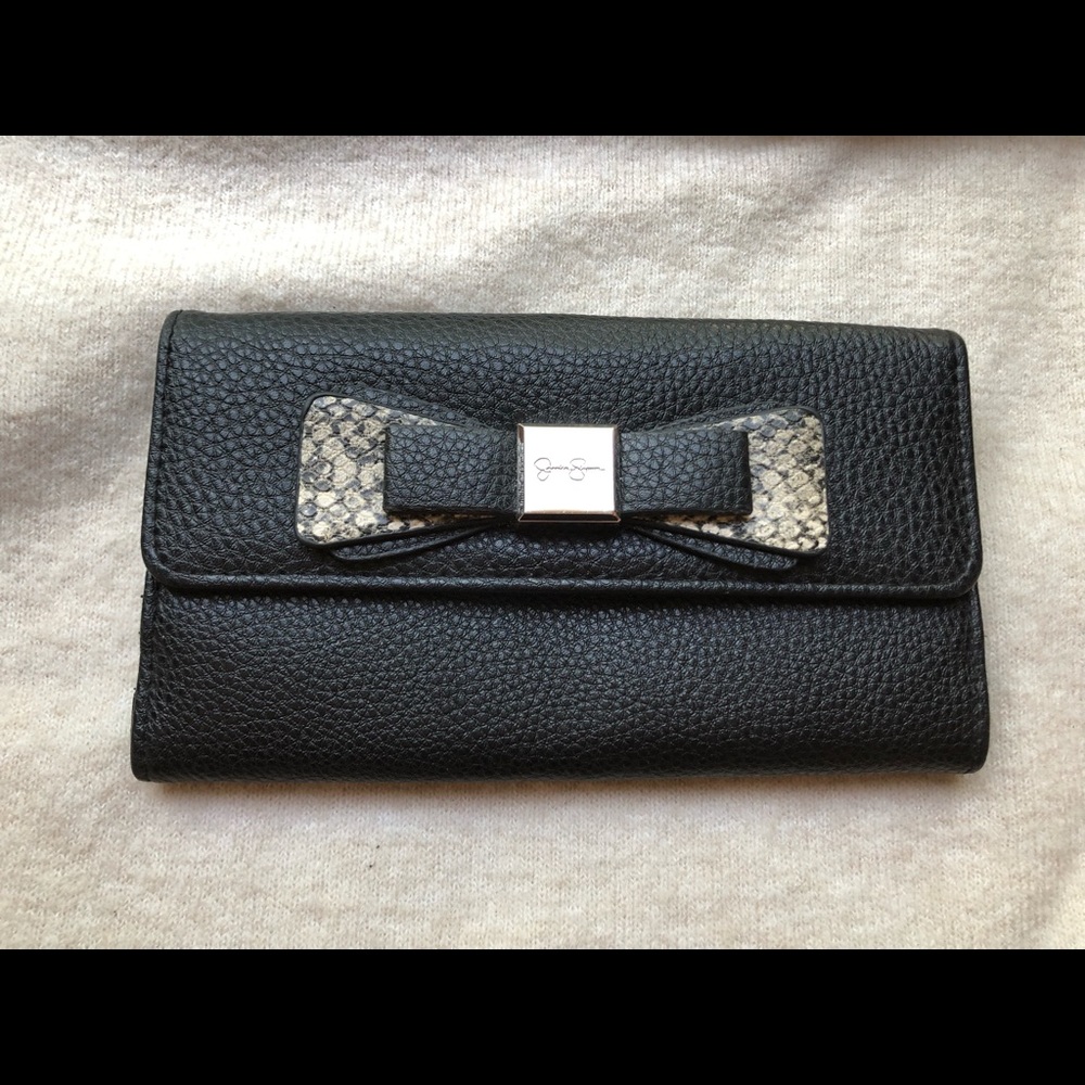 💕Jessica Simpson Large Bow Wallet 💕